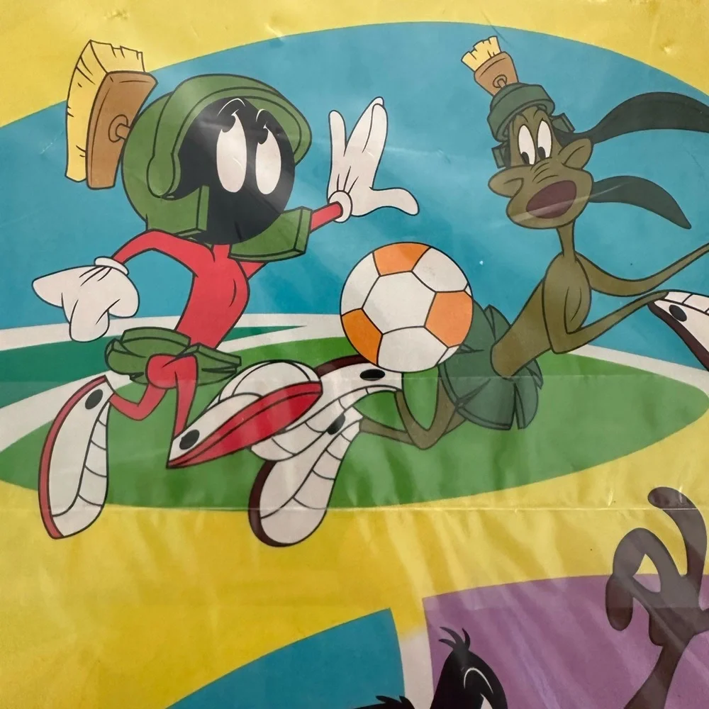 New Vintage Hallmark Looney Tunes Gift Wrap Sports Birthday Party 1994 Taz Daffy